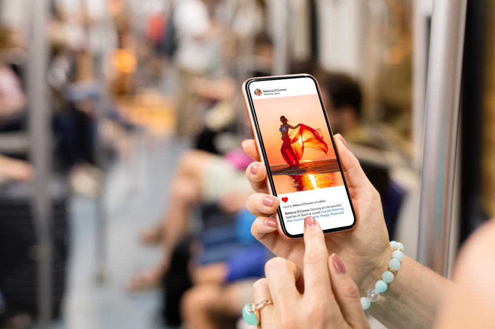 FAMSTAR- The Best Facebook Influencer Marketing Platform In India